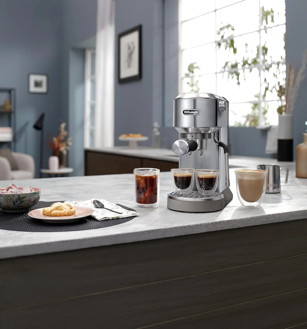 2026 De'Longhi Dedica – Cafetière à pompe en acier inoxydable pour café moulu ou individuel, expresso et cappuccino, réservoi