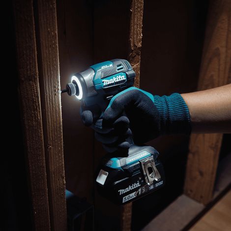 Makita – Visseuse à chocs 18V DTD173RTJ – 5Ah Li-Ion – 180Nm – Moteur Brushless – Technologie XPT pour protection optimale