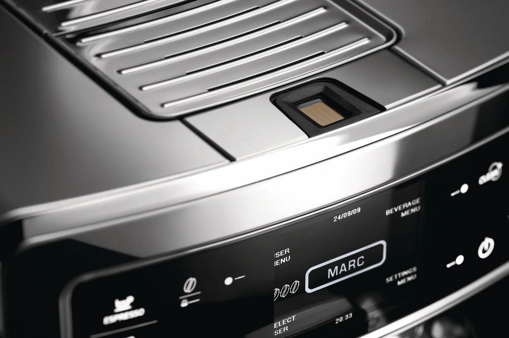 2026 Philips Saeco Xelsis Digital ID / HD8946/01 Machine à café Inox brillant (Import Allemagne)