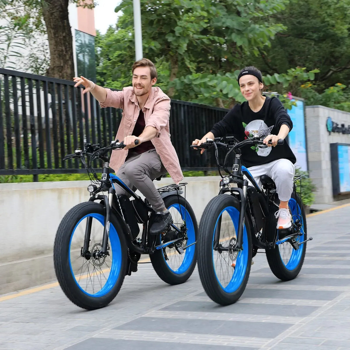 🎉( CLEARANCE SALE ) 🎉✨Wide tire electric bike with 2000W 48V/17.5Ah removable battery 35MPH✨