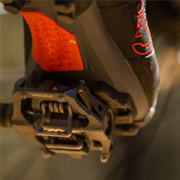 Chaussures VTT Adidas Five Ten Kestrel Boa Noir Rouge — photo 2