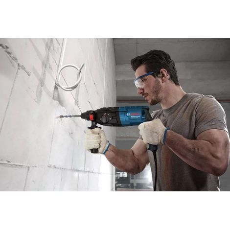 Bosch – Perforateur burineur 790W – Force de frappe 2,7J – SDS plus – Pour béton armé – Coffret inclus – 611272100